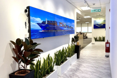 LED-screen-corridor